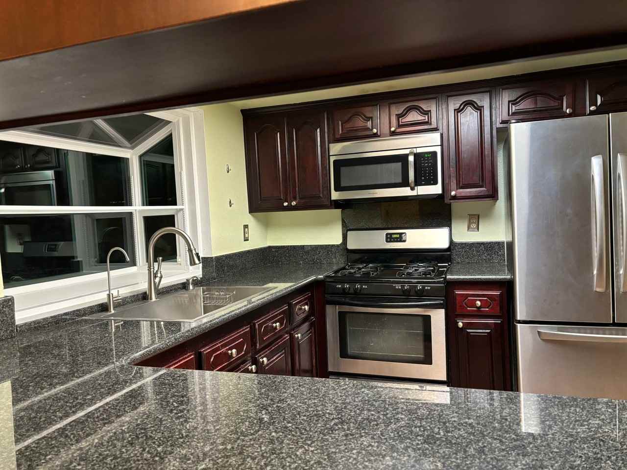 626 Elise Dr - Photo 5 of 18
