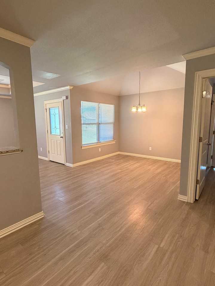1123 Springhill Rd #B - Photo 5 of 13