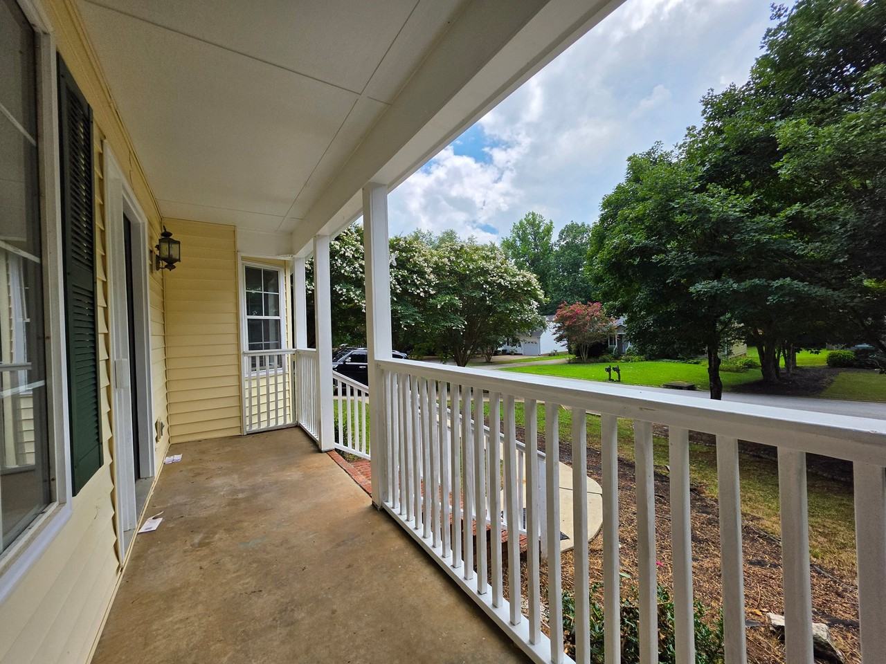 503 Dunwoody Dr - Photo 2 of 20