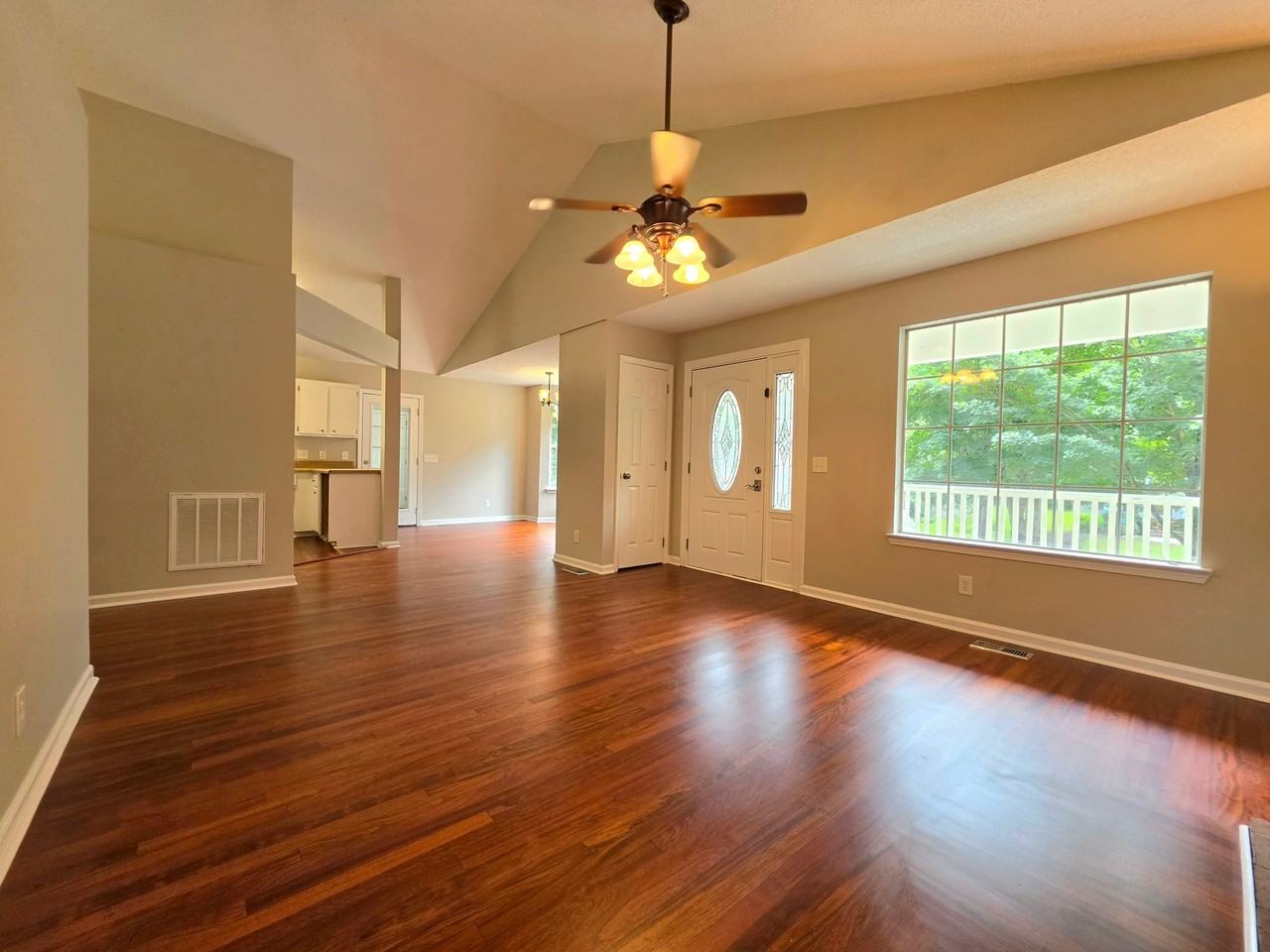 503 Dunwoody Dr - Photo 3 of 20