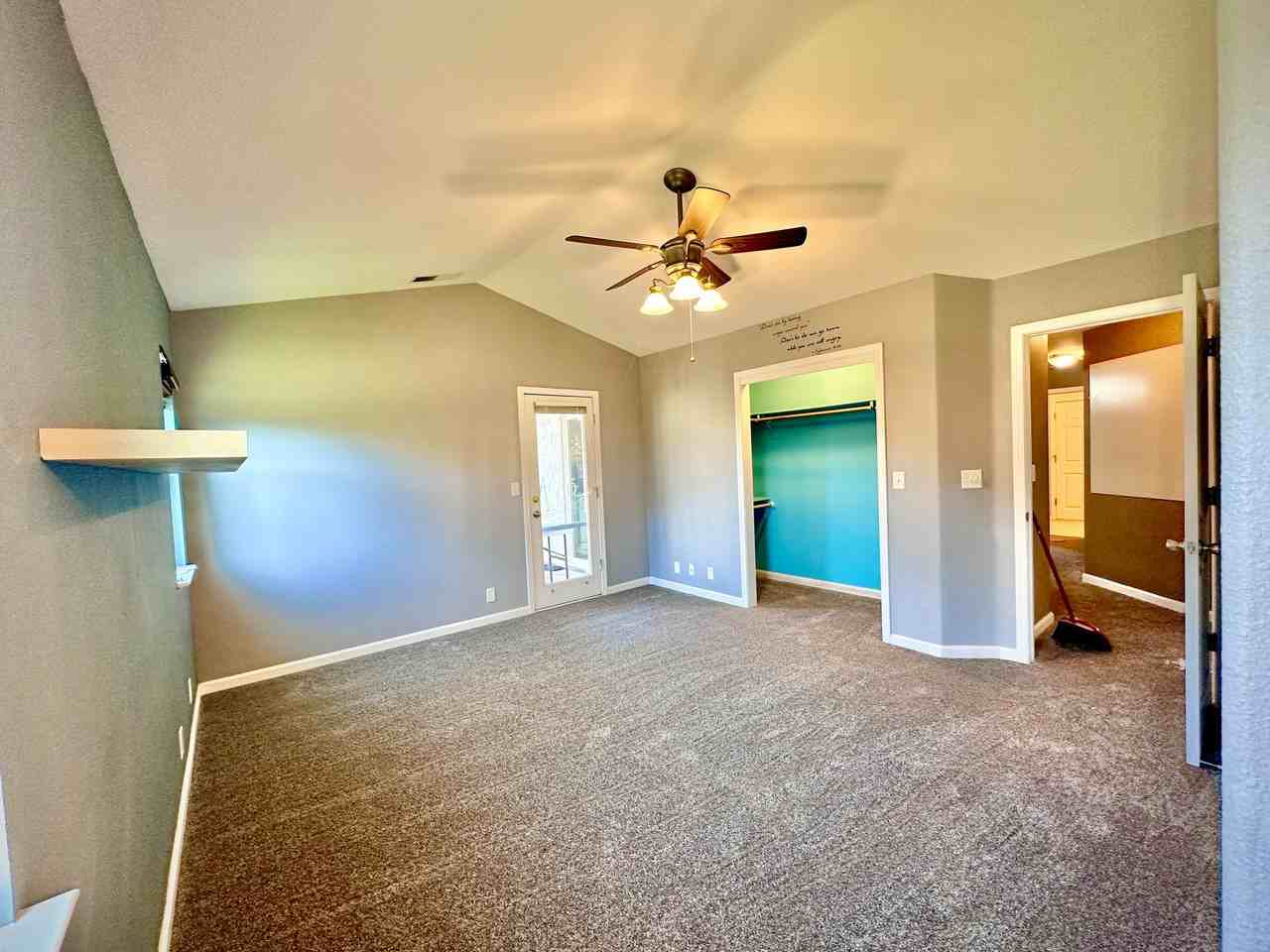 2811 Vistamont Way - Photo 5 of 10