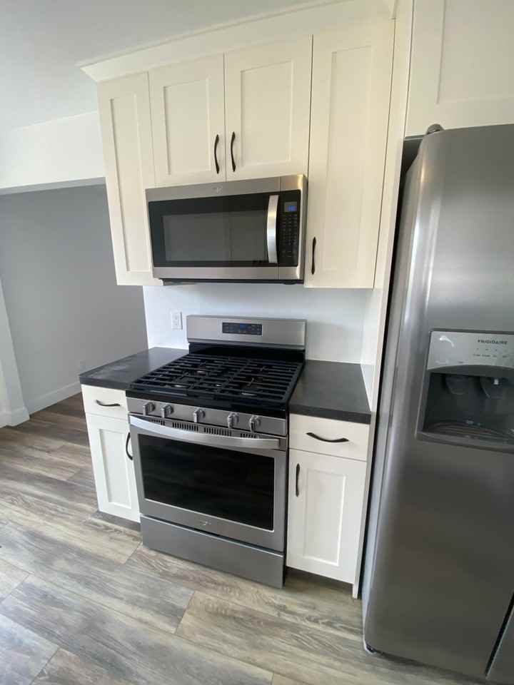 6825 S Jefferson St - Photo 3 of 20