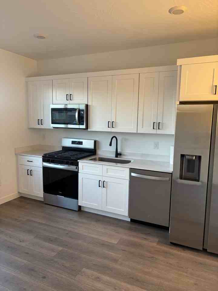 1567 S Sinawava Dr #2 - Photo 5 of 12