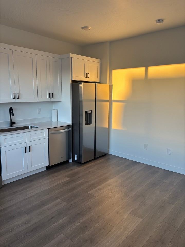 1567 S Sinawava Dr #2 - Photo 6 of 12