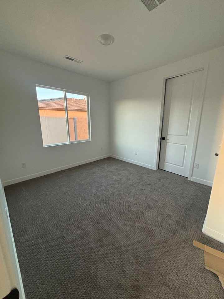 1567 S Sinawava Dr #2 - Photo 7 of 12
