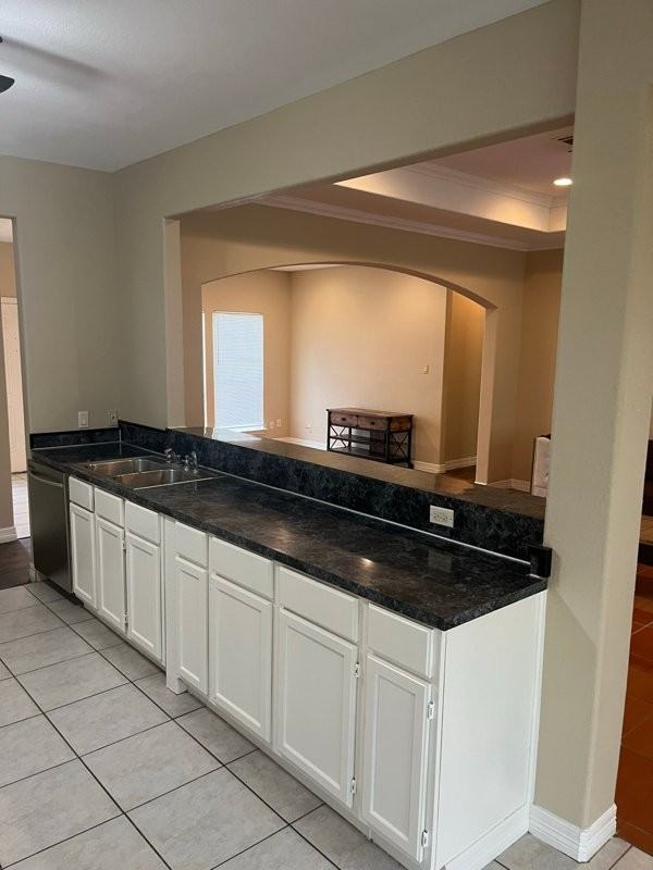 1944 Hillcroft - Photo 4 of 12