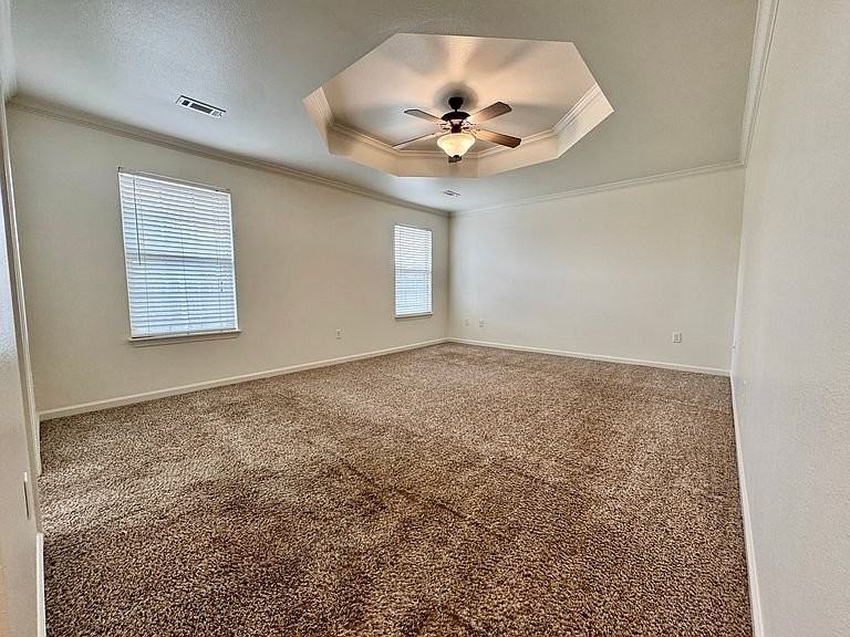 806 Almoo St - Photo 6 of 11
