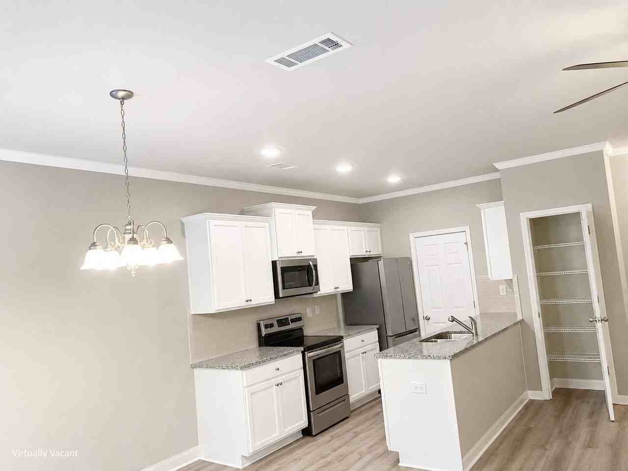 3693 Acorn Dr - Photo 3 of 20