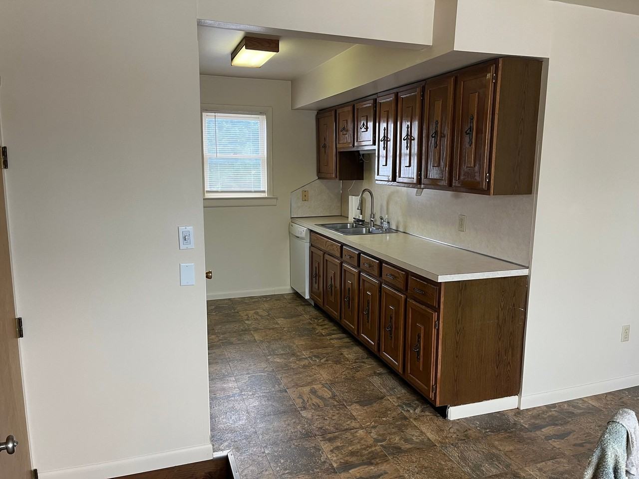 327 N Hanover St #201 - Photo 3 of 15