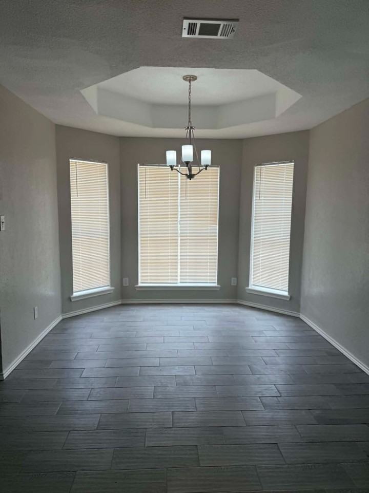 124 Maerose St - Photo 7 of 20