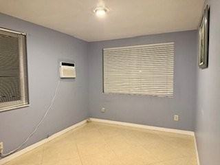 2410 N 59th Ave - Photo 2 of 7