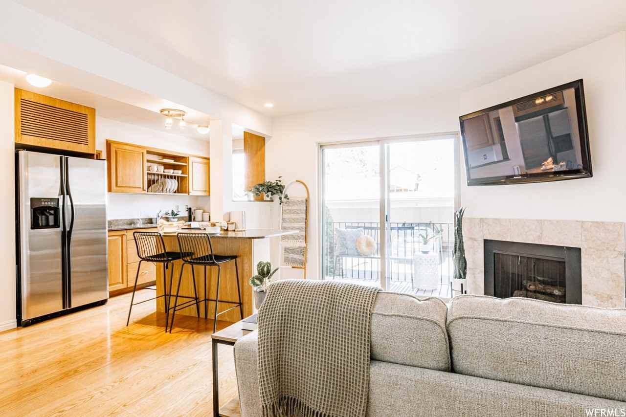 229 B St #6 - Photo 3 of 4