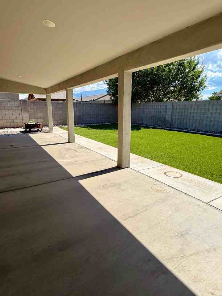 1936 N Eloisa Ln - Photo 3 of 20