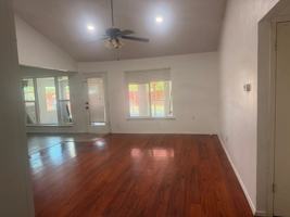 featured image of 1112 Park Center Ct