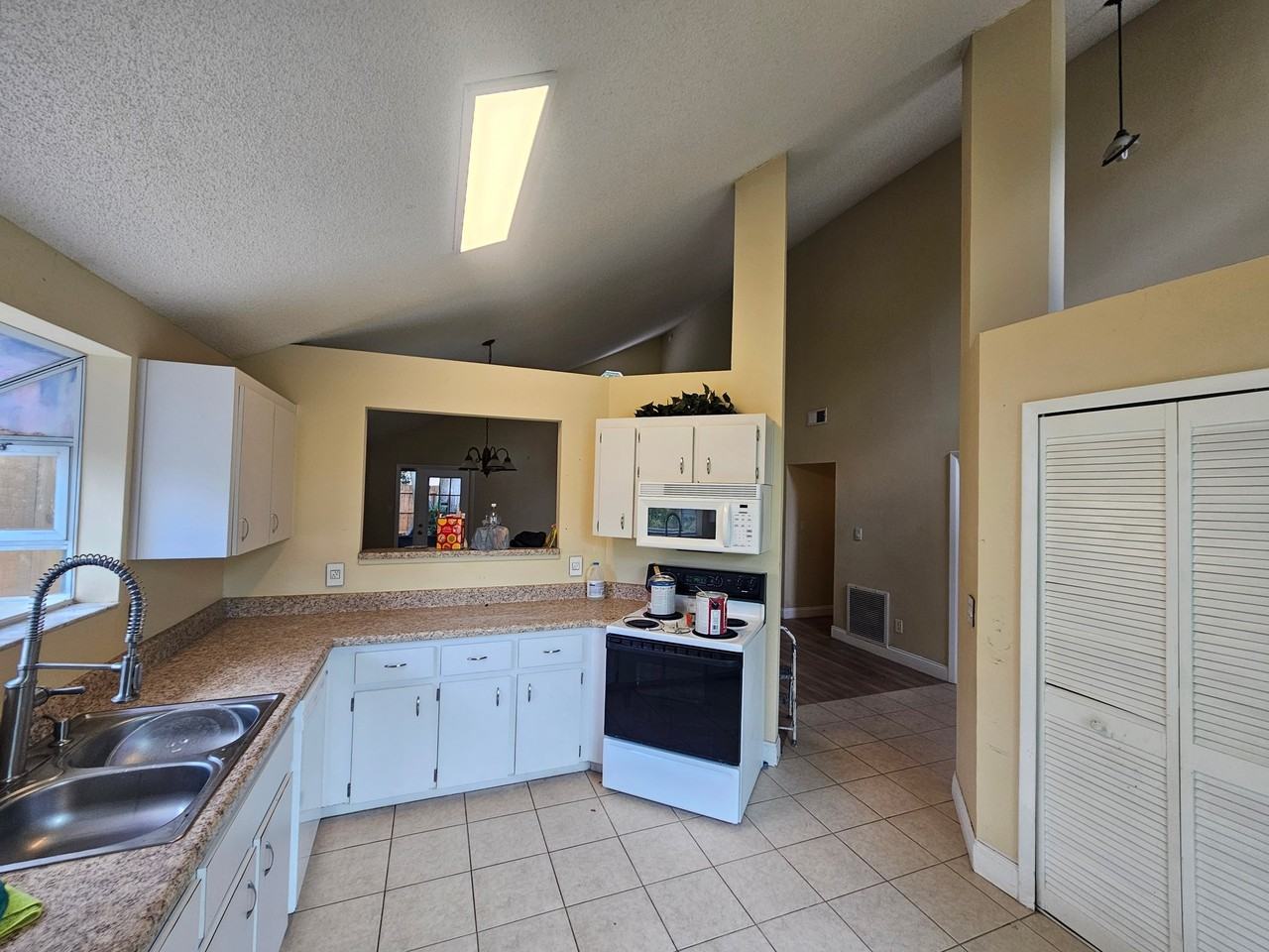 7627 Redwood Country Rd - Photo 3 of 10