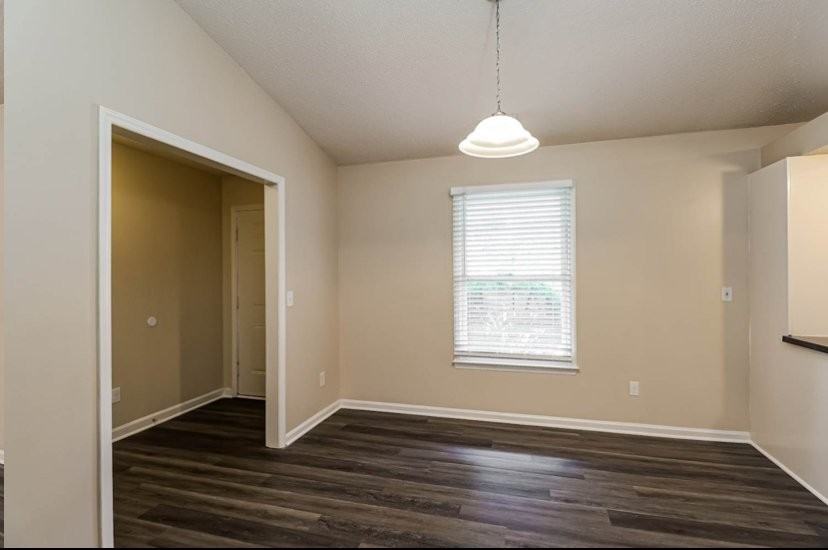 5936 Loch Arbor Ln - Photo 2 of 11