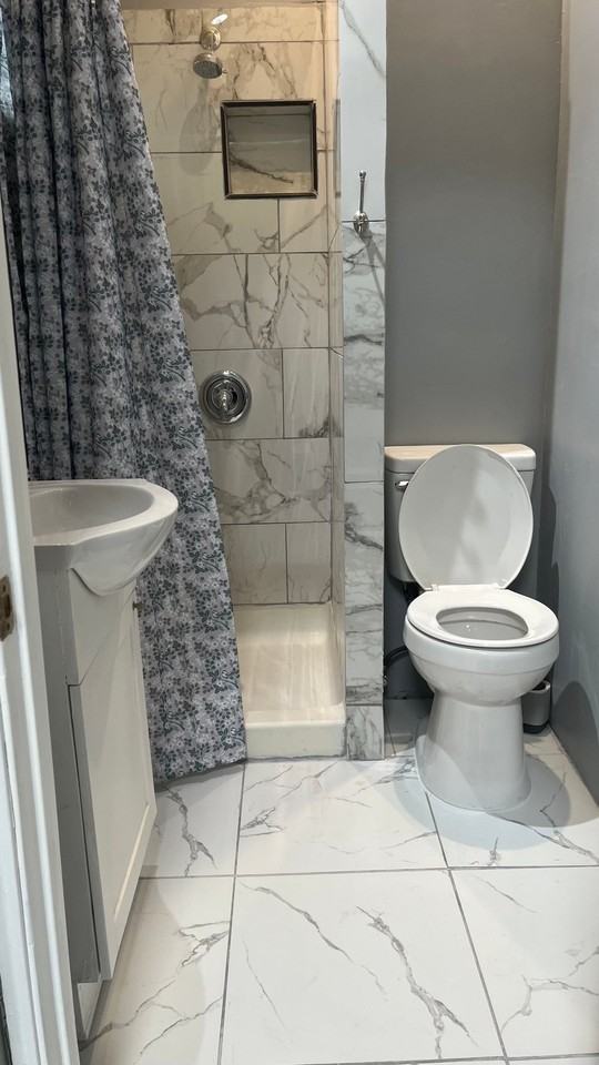 15234 La Valle St - Photo 2 of 2