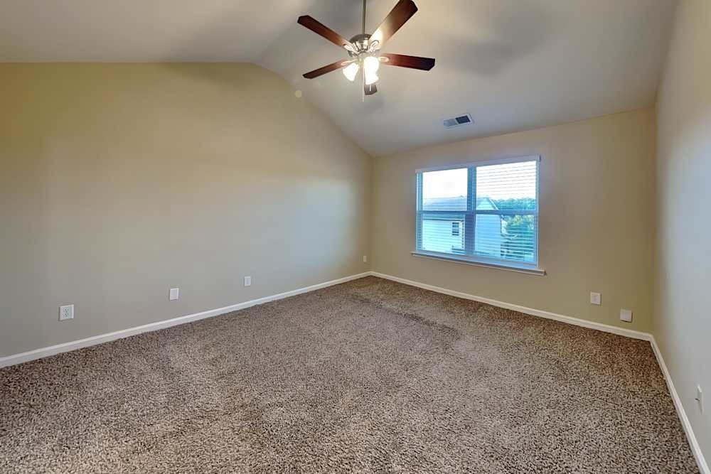 935 Donington Cir - Photo 6 of 9