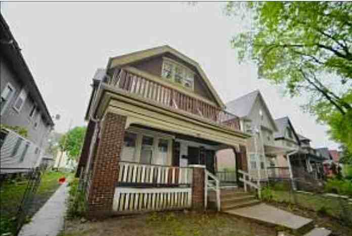2435 N 44th St - Photo 2 of 5