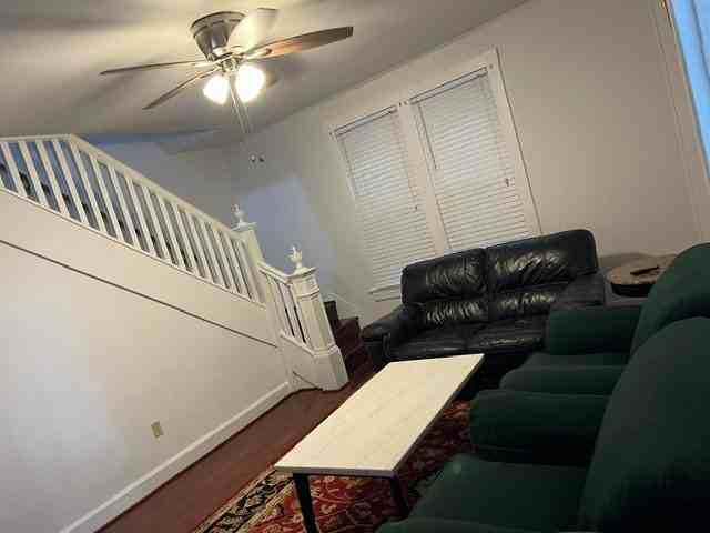 823 Mulberry Ave #823 - Photo 2 of 14