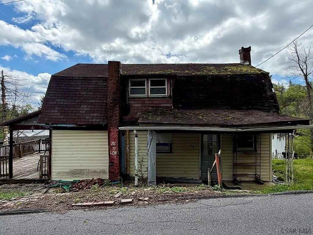 431 Finch St - Photo 6 of 20