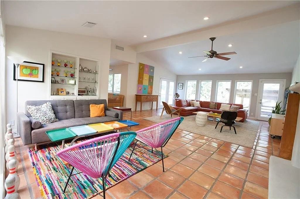 7109 Mesa Dr - Photo 2 of 17