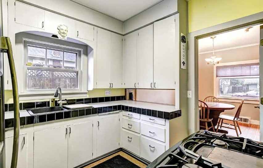 7307 Sw 31st Ave - Photo 6 of 17