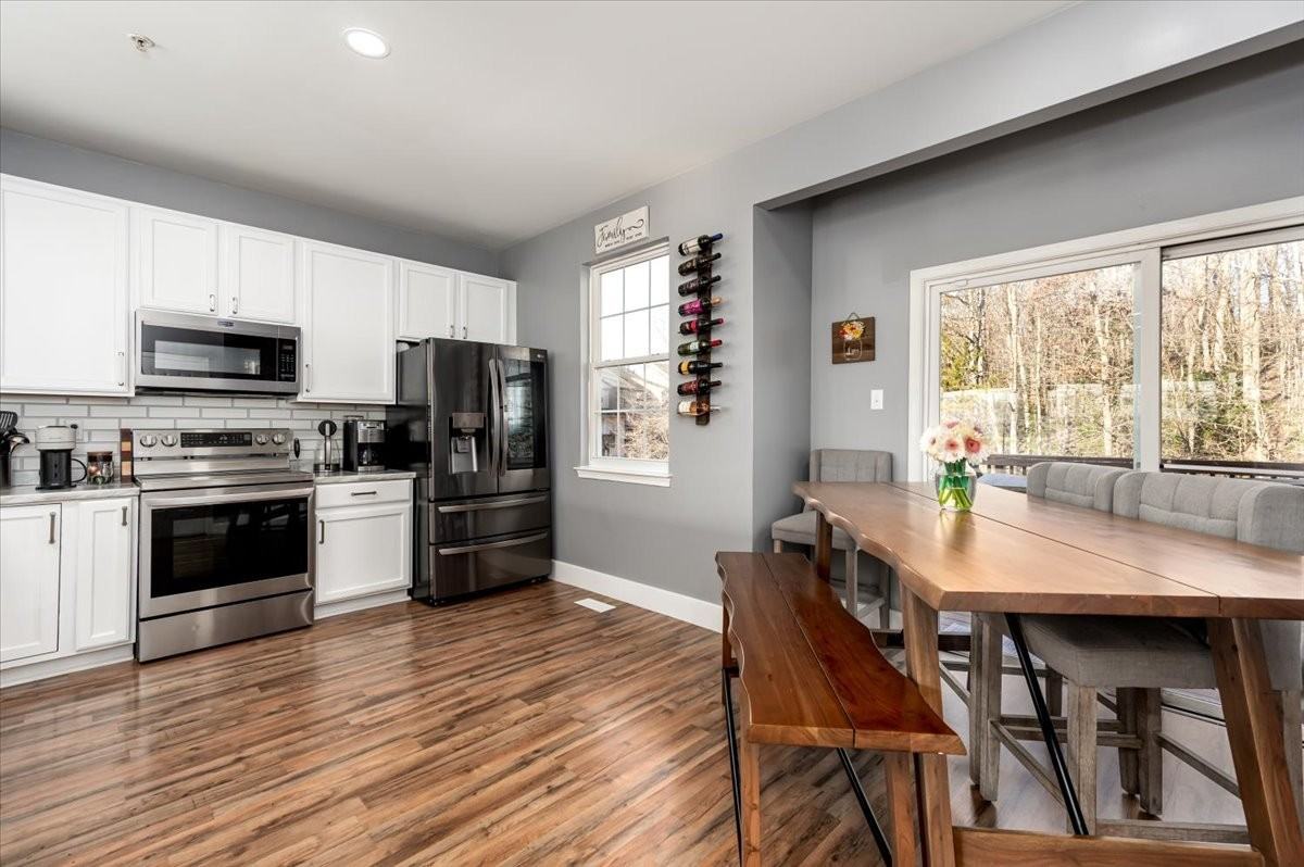2605 Brown Alder Ct - Photo 3 of 27