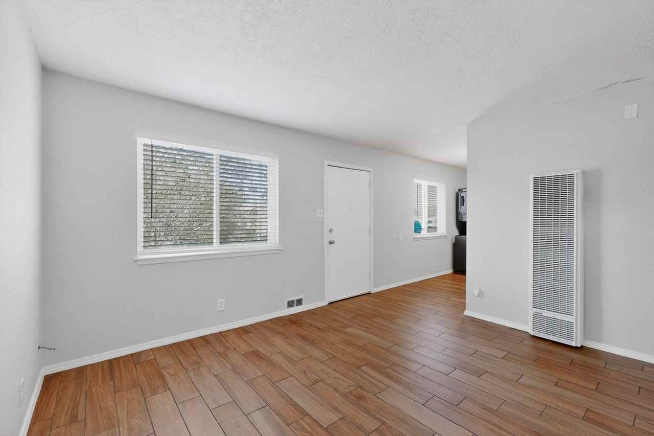 225 Hanosh Ct Se #3 - Photo 7 of 19