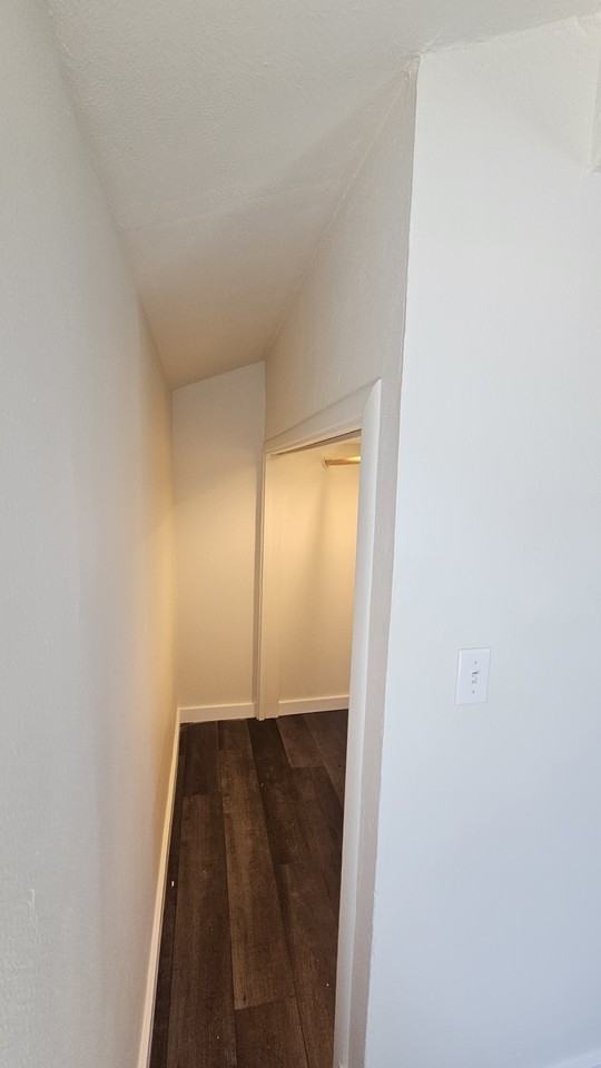 302 S 10th St #NA - Photo 4 of 14