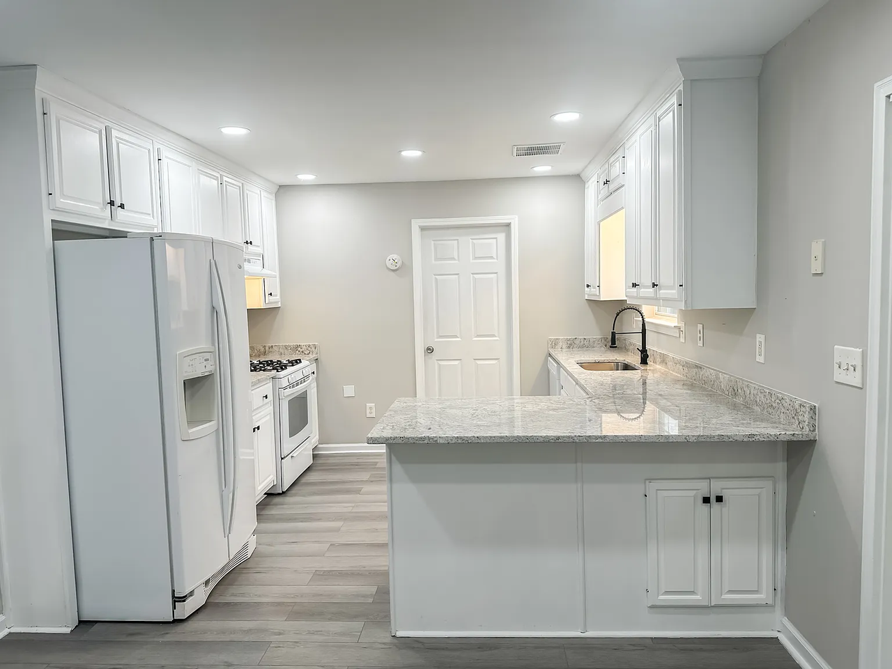 450 Fowler Rd #NA - Photo 6 of 19