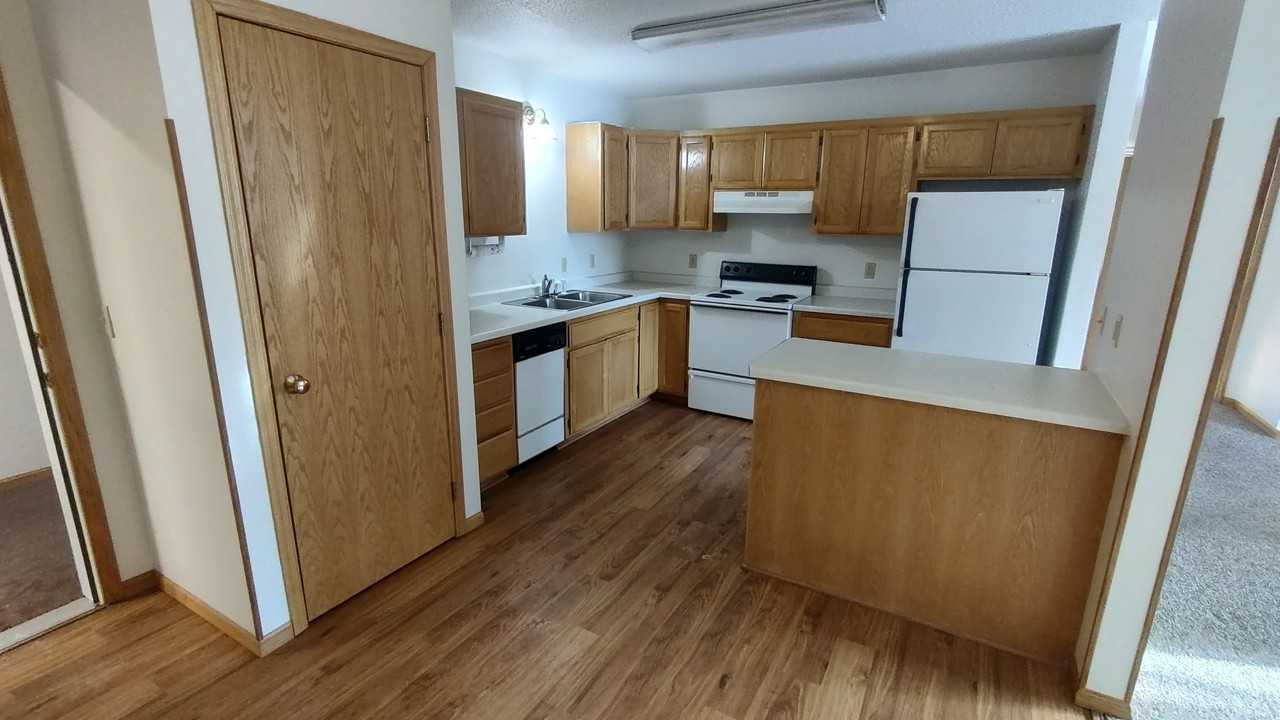 741 W 2nd St #2 - Photo 5 of 9