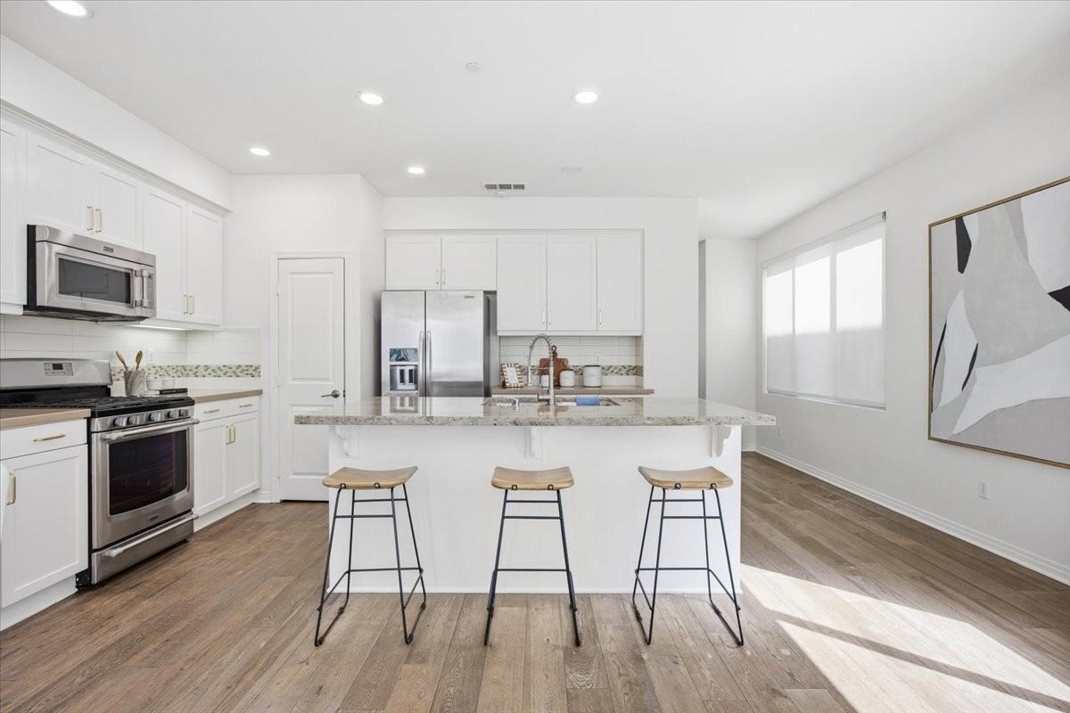12921 Union Ave #107 - Photo 6 of 16