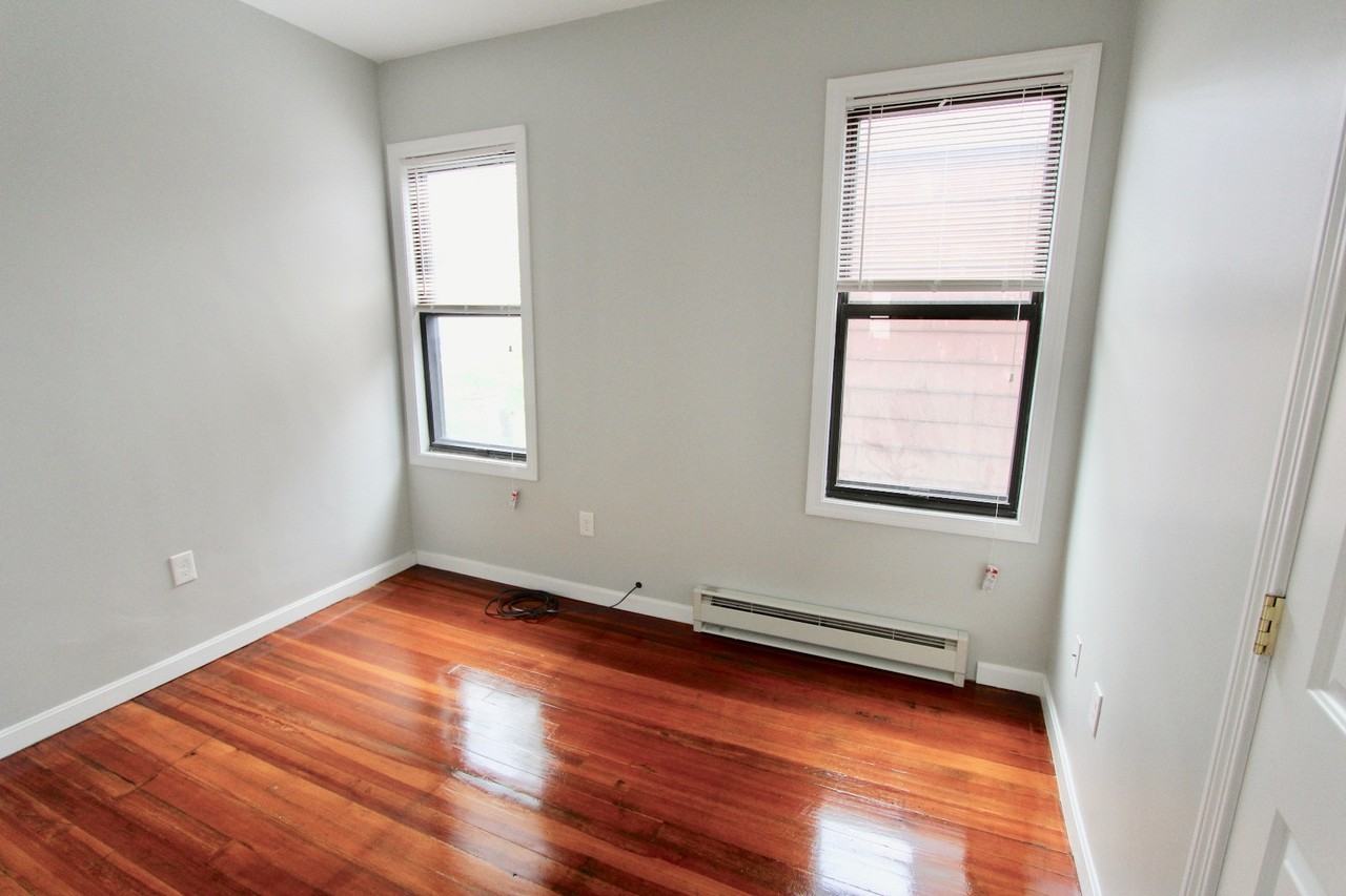 358 Princeton St #2 - Photo 3 of 7