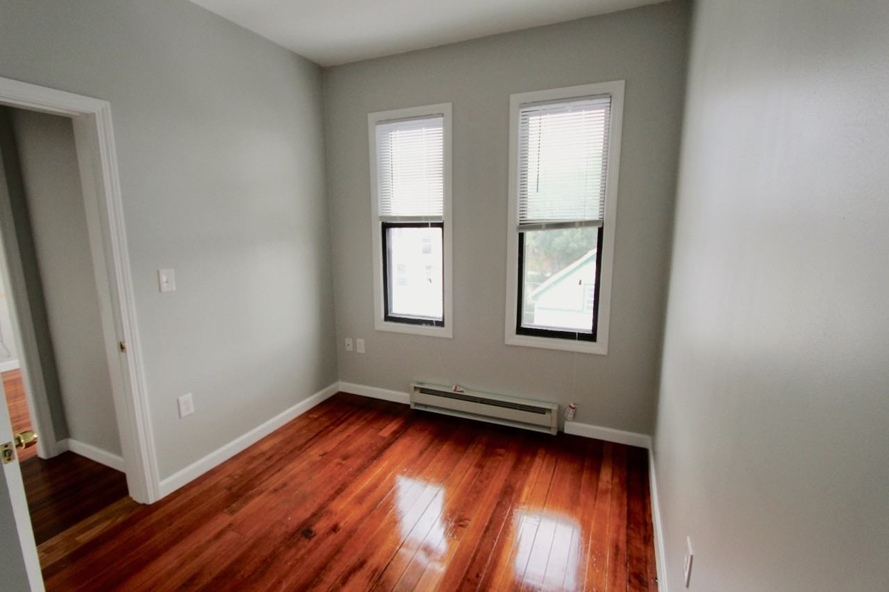 358 Princeton St #2 - Photo 4 of 7