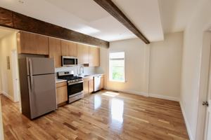 featured image of 12 Greenwood Pl #1