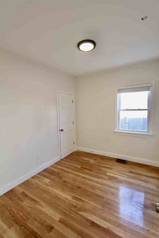 12 Greenwood Pl #3 - Photo 2 of 8
