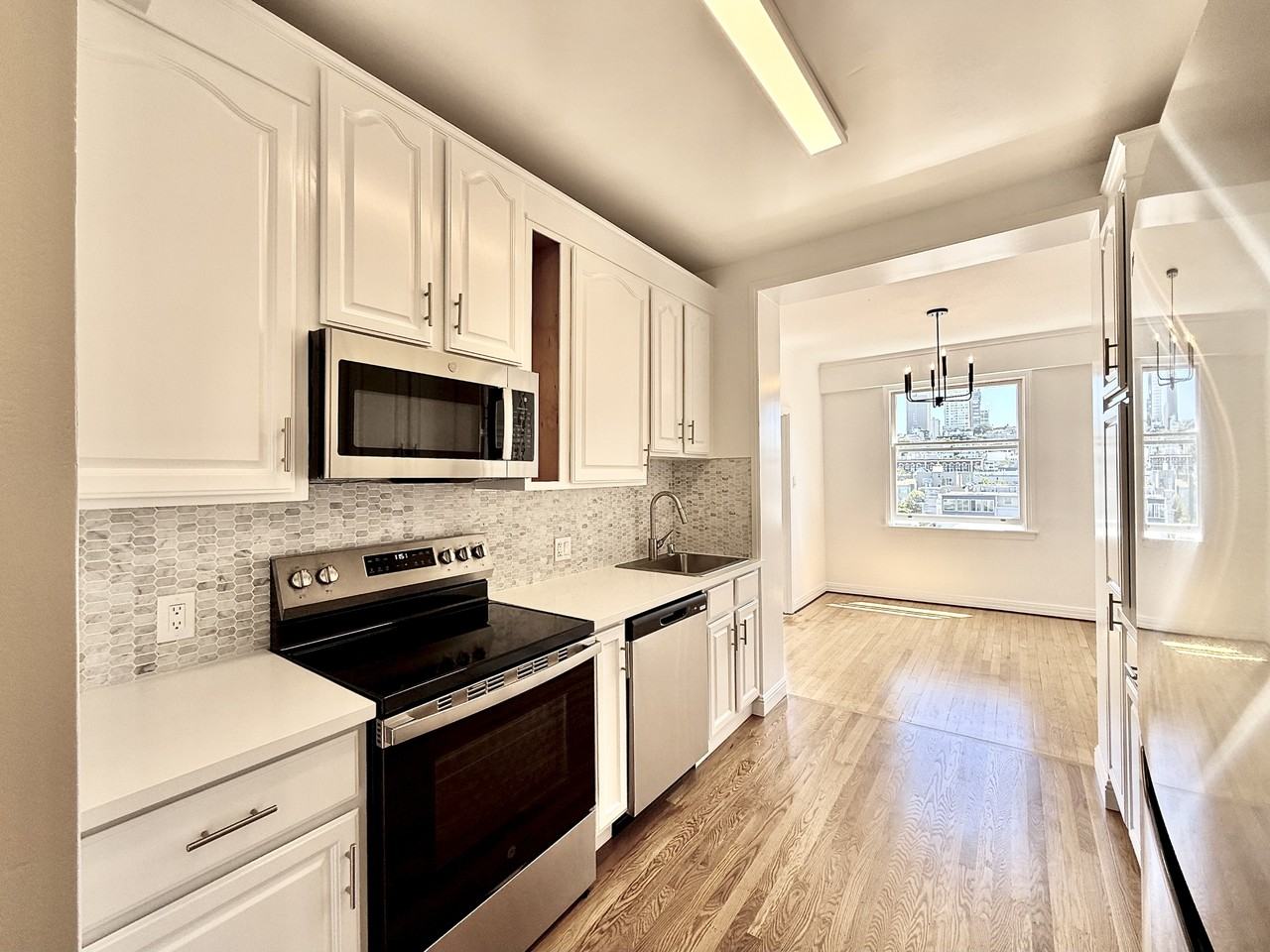 1750 Vallejo St #402 - Photo 3 of 17