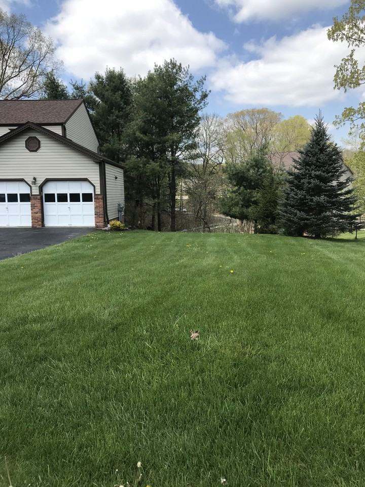 1130 Valleyview Dr #1130 - Photo 4 of 41