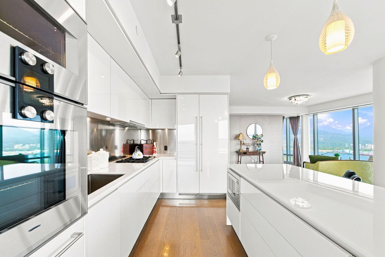 1151 West Georgia Street #5606 - Photo 7 of 23