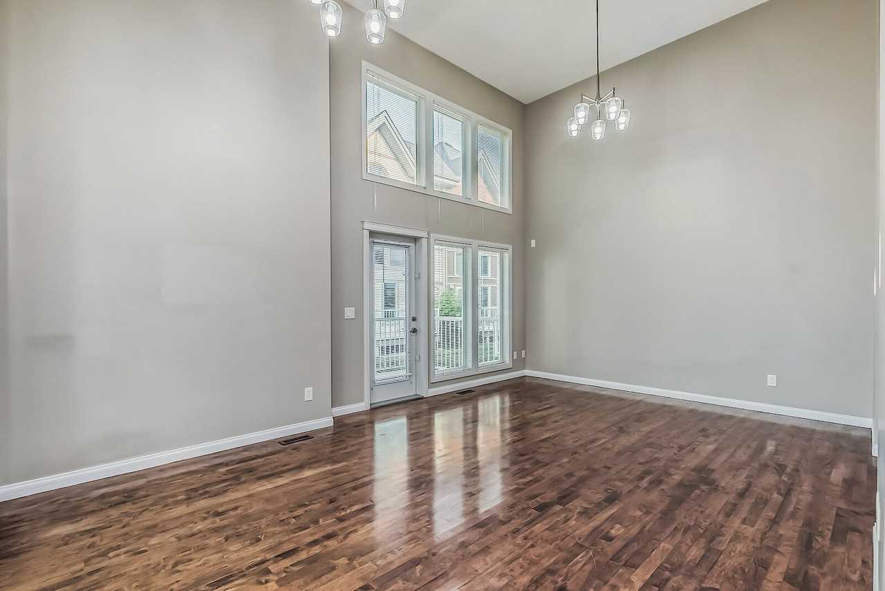 402 Wentworth Villas Sw - Photo 3 of 33