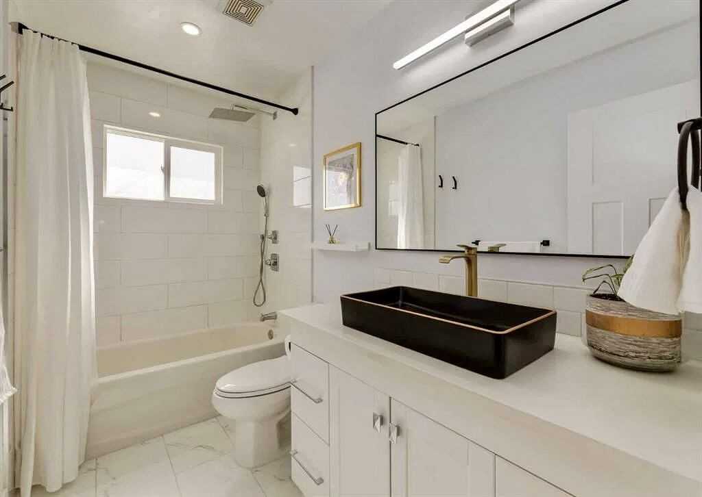 5219 Valiant Dr Nw - Photo 2 of 9