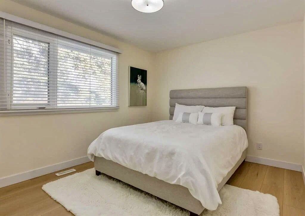 5219 Valiant Dr Nw - Photo 3 of 9