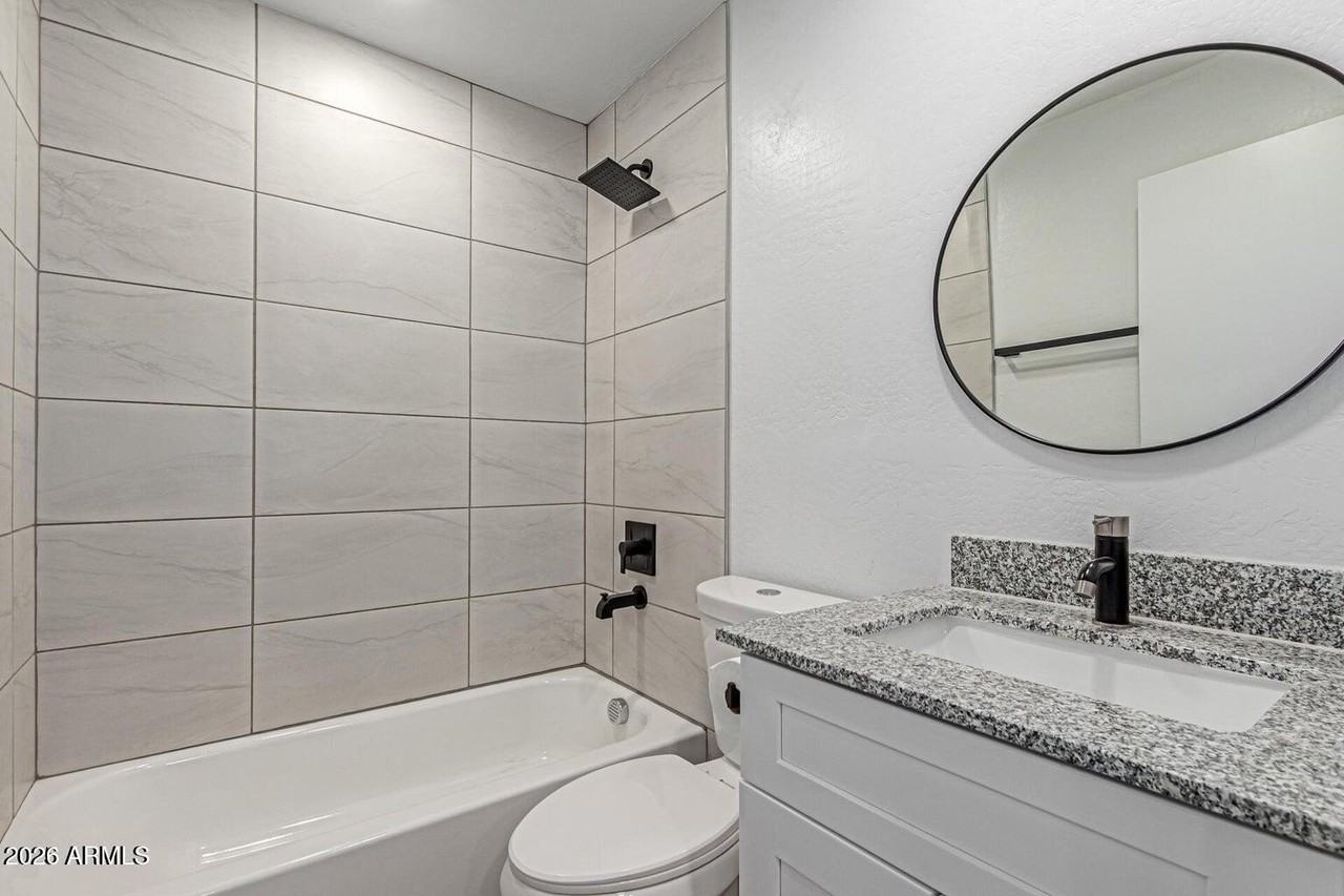 3153 W Sweetwater Ave #2 - Photo 7 of 12