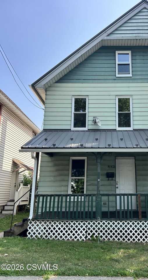 1225 Memorial Ave - Photo 2 of 21