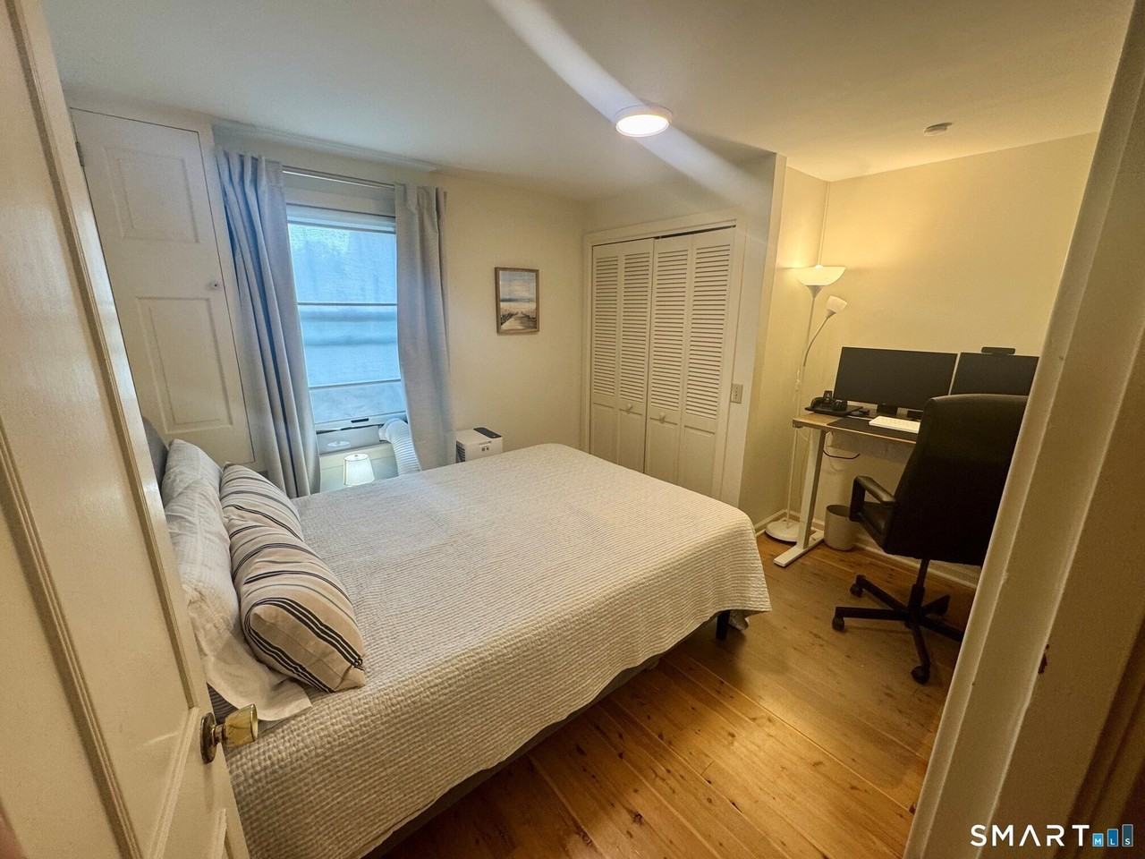 22 Menunketesuck Rd - Photo 5 of 10