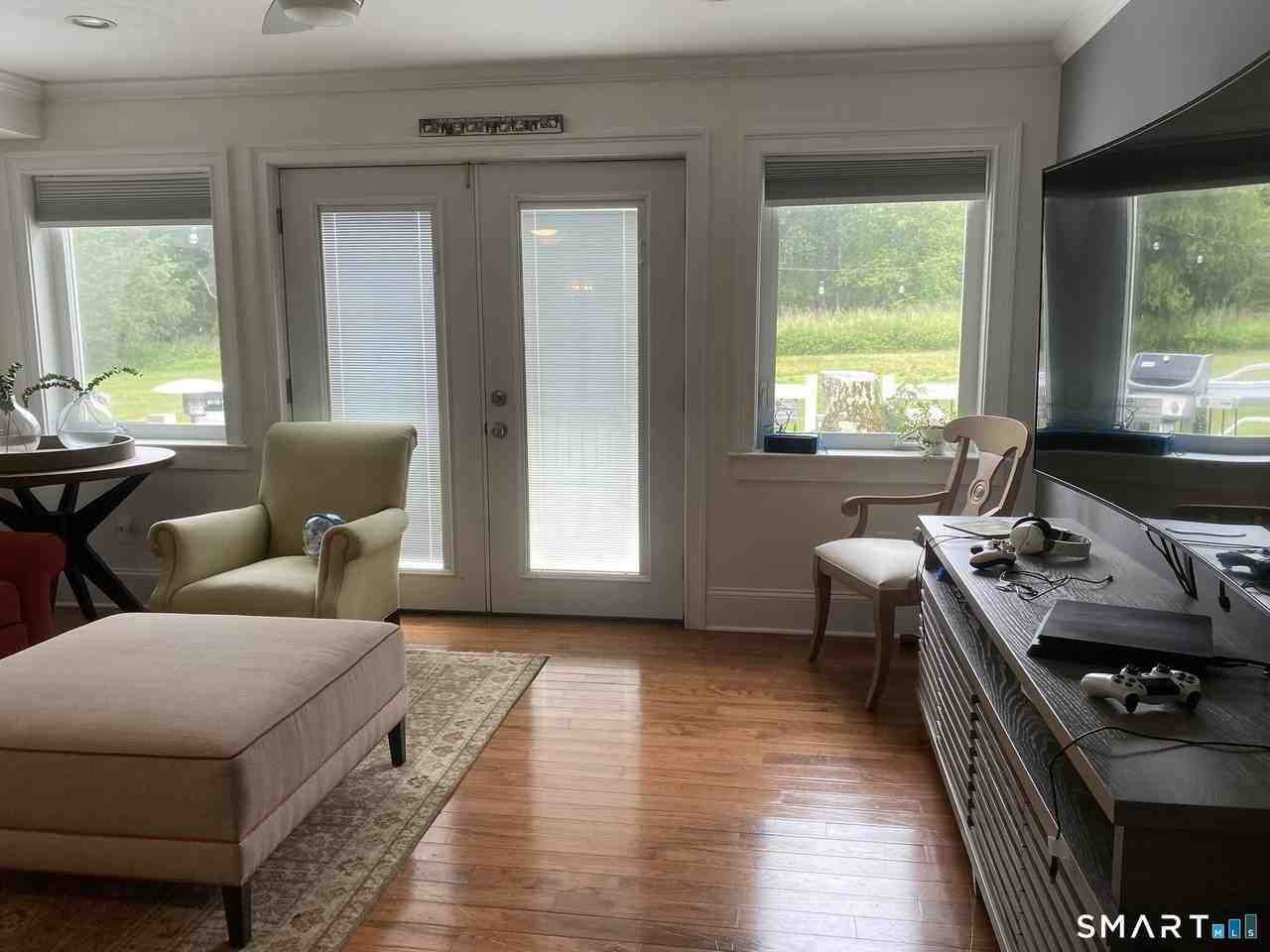 4685 Madison Ave - Photo 6 of 13