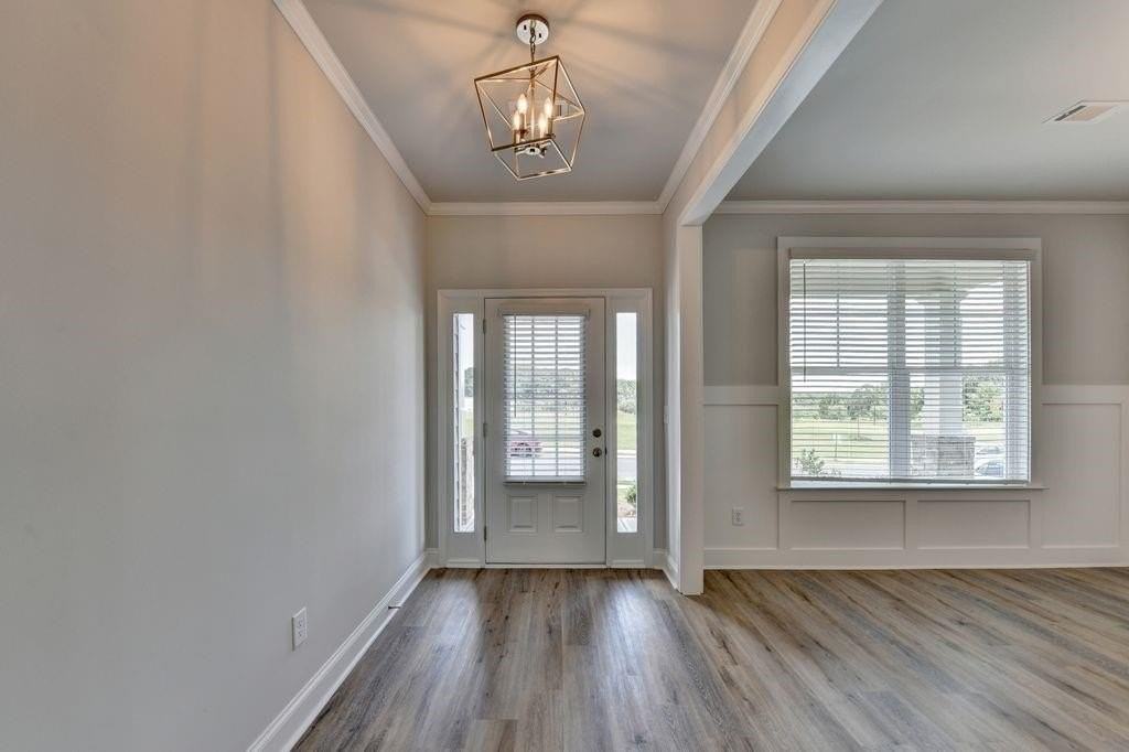 7309 Yewtree Drive Walk - Photo 7 of 50