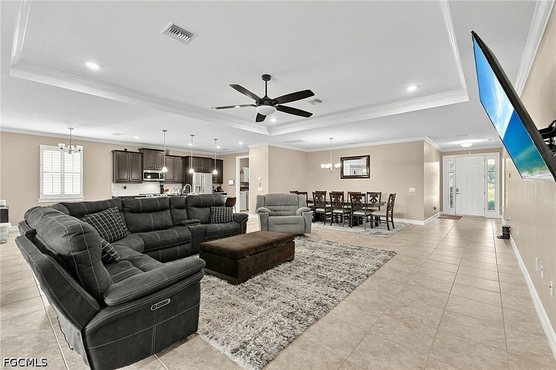 3391 Acapulco Cir - Photo 4 of 40