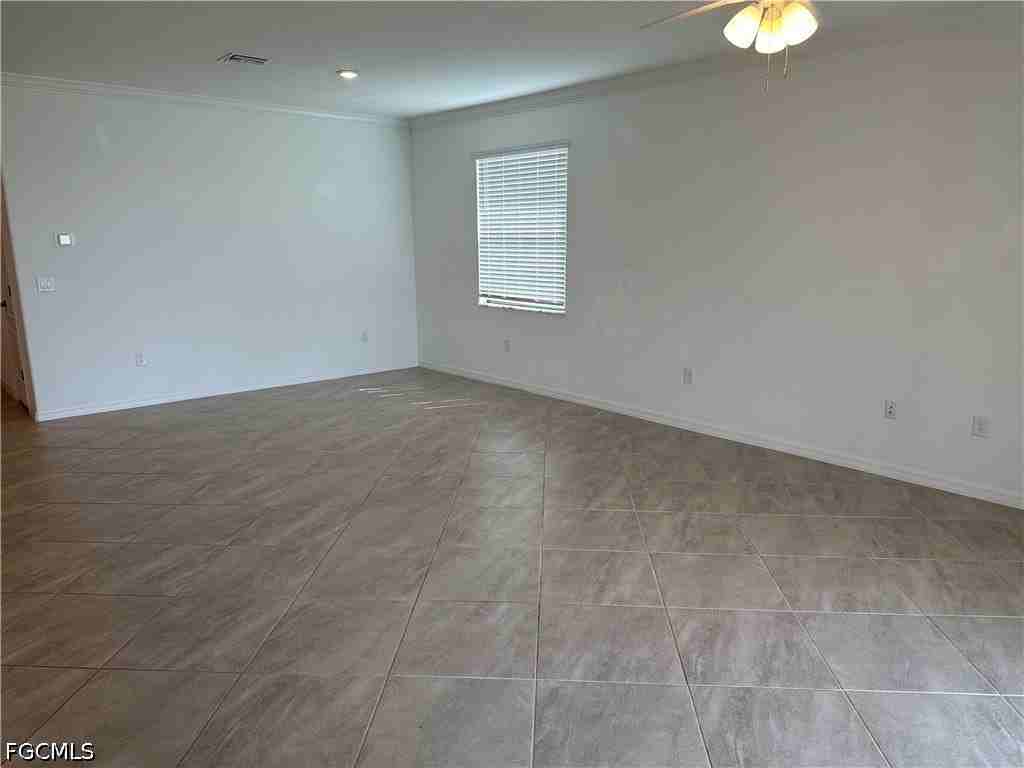 14510 Cantabria Dr - Photo 5 of 30
